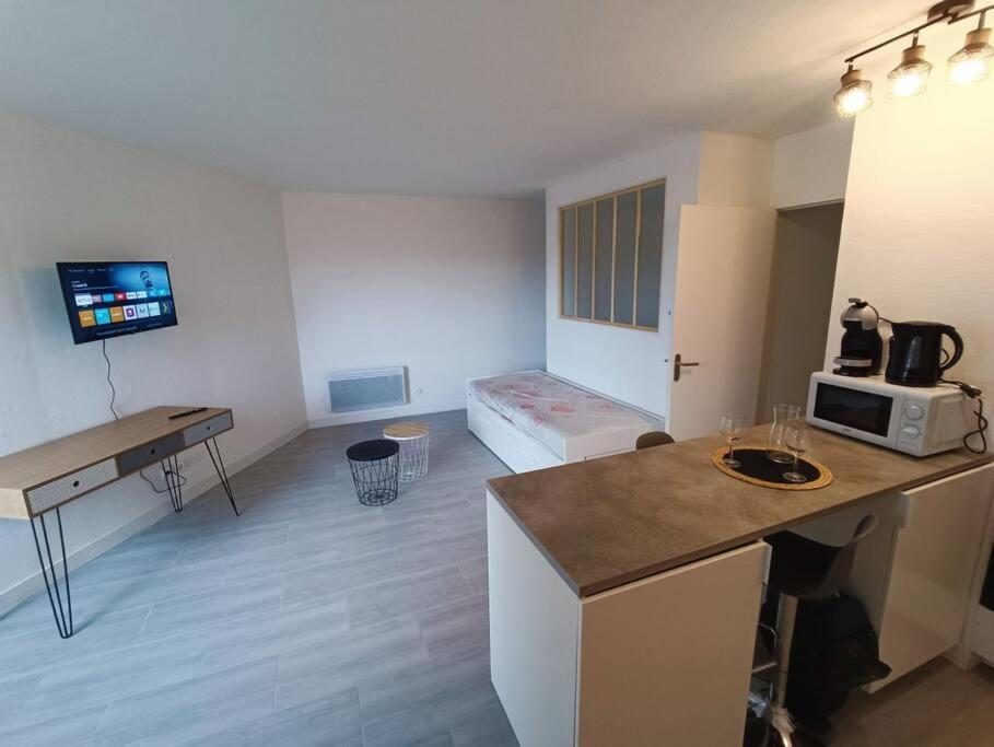 Appartement Tout Equipe 2 A 4 Couchages St Charles Марсель Экстерьер фото